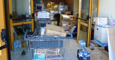 Δελτίο Τύπου: Παράδοση τρόφιμων, φαρμακευτικών υλικών και ειδών πρώτης ανάγκης, στους πυρόπληκτους Δελτίο Τύπου: Παράδοση τρόφιμων, φαρμακευτικών υλικών και ειδών πρώτης ανάγκης, στους πυρόπληκτους