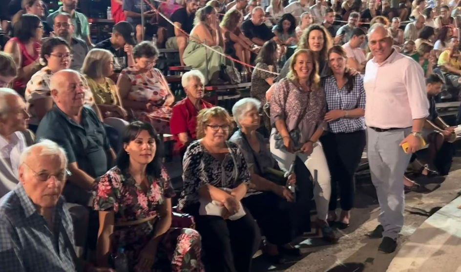 Οι ωφελούμενοι του Κ.Η.Φ.Η. στον παλμό του πολιτιστικού καλοκαιριού “Στη Σκιά των Βράχων 2025”