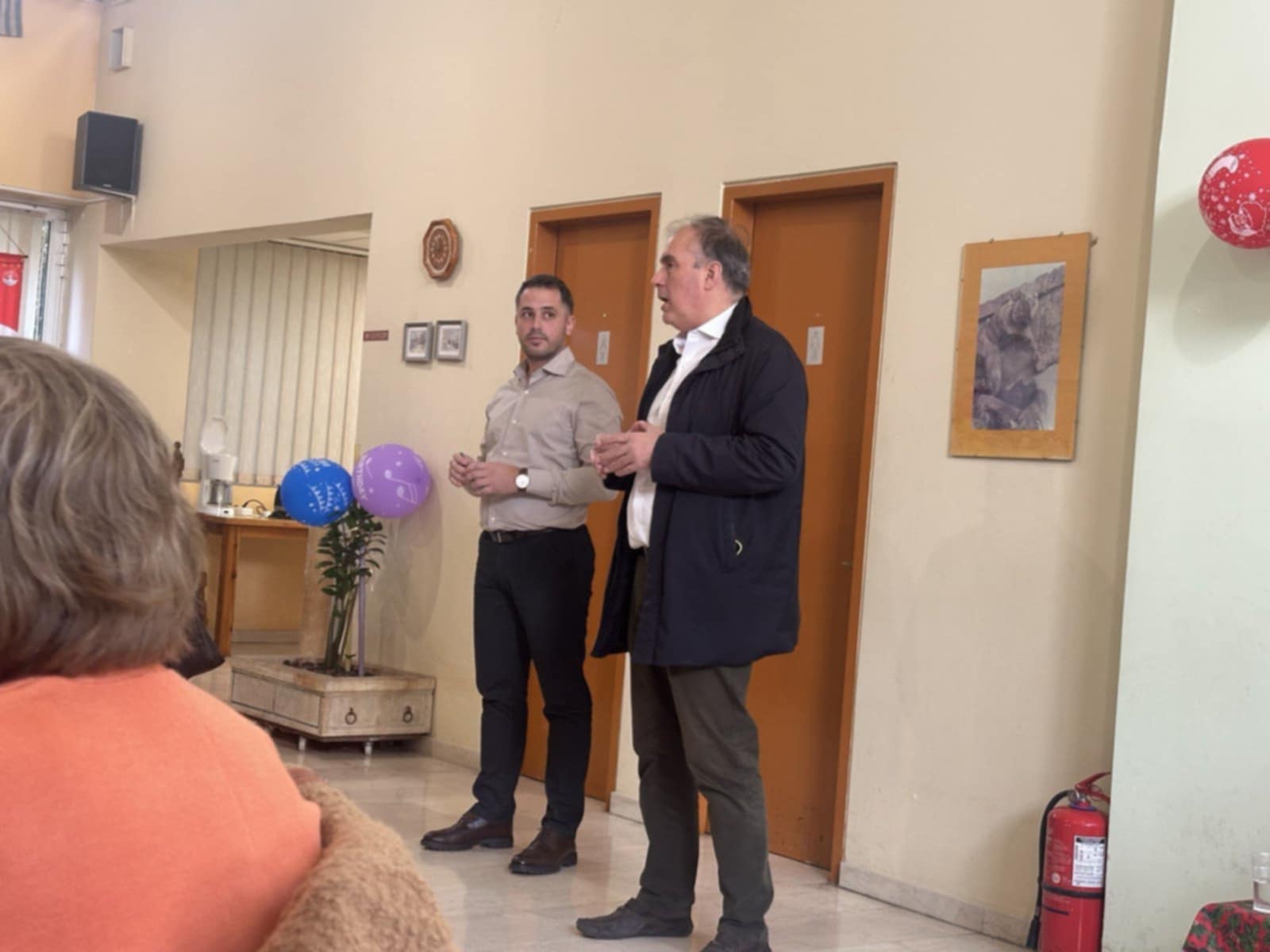 Με επιτυχία πραγματοποιήθηκε η ενημερωτική ομιλία «Τηλεφωνικές απάτες σε βάρος ηλικιωμένων & Τρόποι Πρόληψης» στα ΚΑΠΗ του Δήμου μας