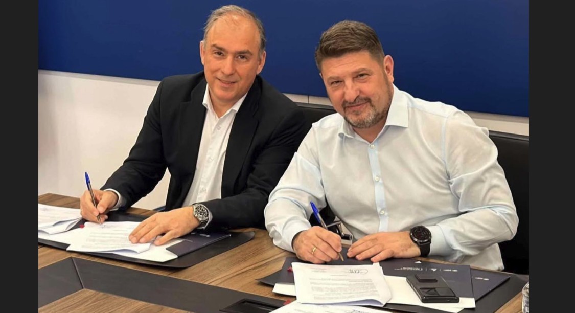 Υπογραφή σύμβασης Δήμου Δάφνης-Υμηττού & Περιφέρειας Αττικής για την αναβάθμιση σχολικών αυλών